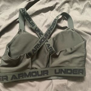 UA Cross-back Sports Bra